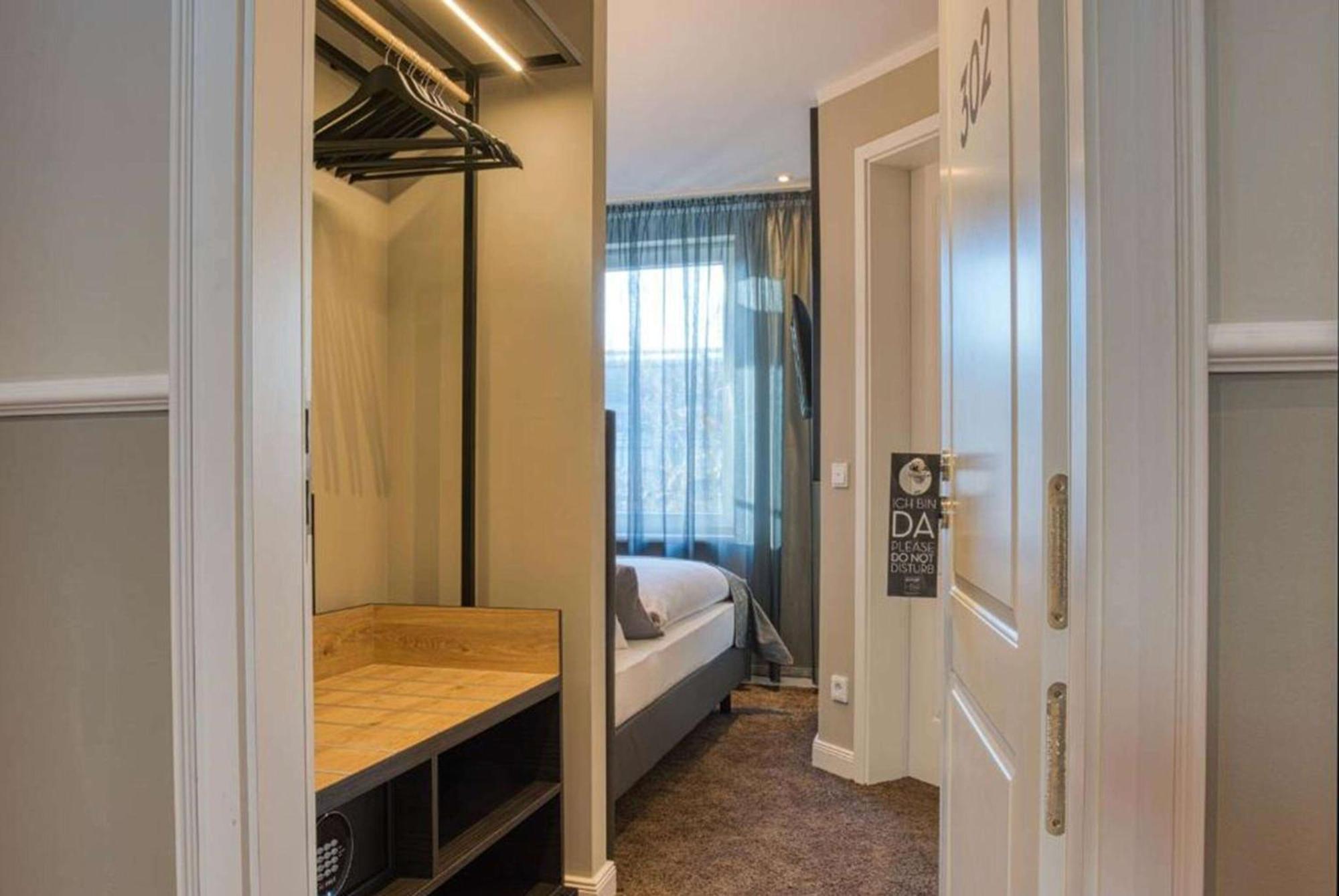 Standard King Room,1649015313:JPEG