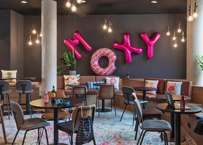 Hotel Moxy Hamburg Altona